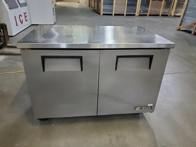 True TUC-48 48′′ 2 Door Under Counter Refrigerator