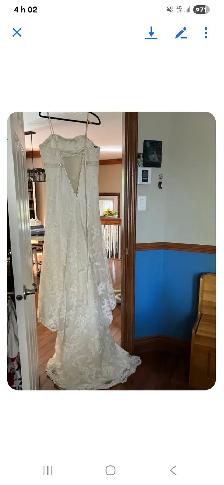Robe de mariée blanche avec traîne de grande qualité - Photo 3