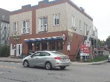 Très grand Loft lumineux, centre-ville Hull