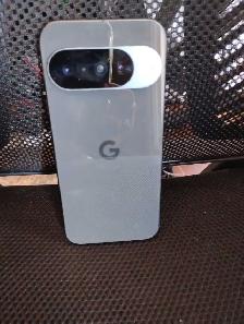 GOOGLE PIXEL 10.MINT CONDITION - Photo 3