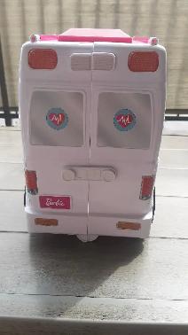Barbie Transforming Ambulance and Clinic Playset with Lights - Photo 4