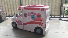 Barbie Transforming Ambulance and Clinic Playset with Lights - Photo 6