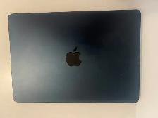 Cracked/Damaged Screen Macbook Air  13' M3 2024 8GB 256 GB $350 - Photo 2