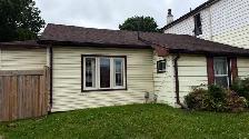 One bedroom cozy bungalow style in Preston triplex.