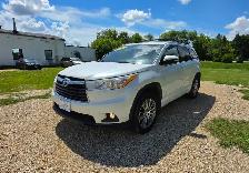 2015 Toyota Highlander XLE 4WD /NAV/HEATED SEATS/LOW KM! - Photo 3