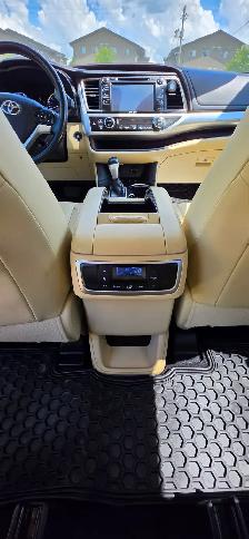 2015 Toyota Highlander XLE 4WD /NAV/HEATED SEATS/LOW KM! - Photo 21