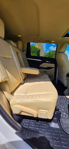 2015 Toyota Highlander XLE 4WD /NAV/HEATED SEATS/LOW KM! - Photo 24
