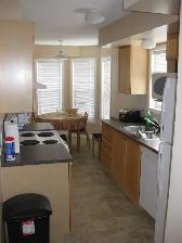 1 AUG - Furnished Room for Female Student - Bank/Walkley - Photo 4