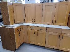Light Maple Kitchen Cabinets - Photo 2
