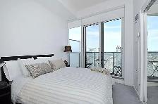 2 BDRM Den-65 Bremner Blvd. #1310 Toronto ON, M5J 0A7 - Photo 4