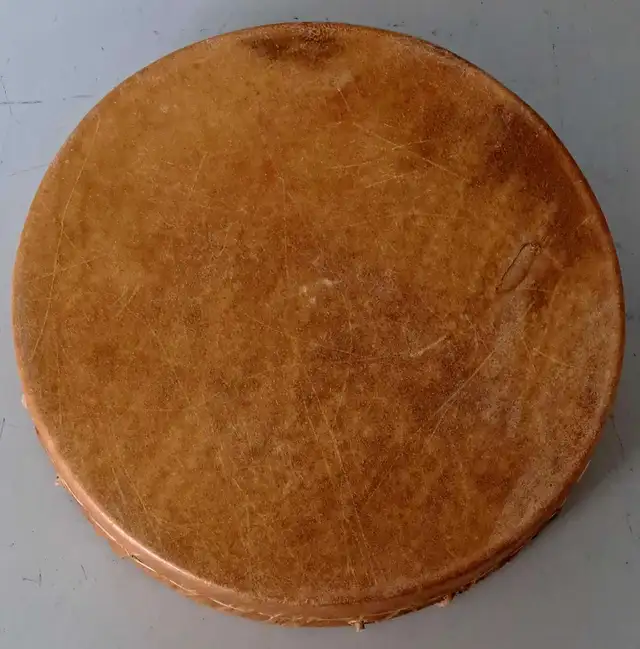 12' Elk Hide Hand Drum w/ Bag (32075120)