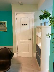 YOUR OWN PRIVATE PROFESSIONAL SPACE IN VIBRANT BRONTE VILLAGE - Photo 2