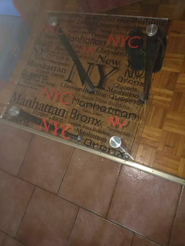 rare table d'appoint new York