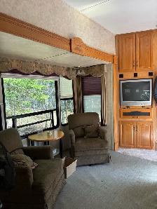 2005 Montana 3650 RK 5th Wheel Trailer, 4 slides, seasonal lot - Photo 8