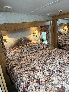 2005 Montana 3650 RK 5th Wheel Trailer, 4 slides, seasonal lot - Photo 9