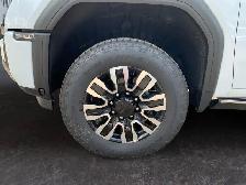 2026 GMC Sierra 3500HD - Photo 10