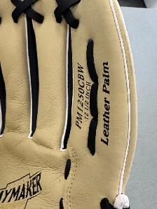 RAWLINGS 12.5' Right Hand Throw Baseball Glove - BRAND NEW