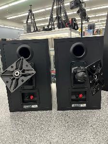 Tannoy Reveal 6P Bookshelf Speaker Set - Photo 2
