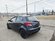2011 Mazda Mazda2 Automatic Fuel Efficient Car - Photo 6