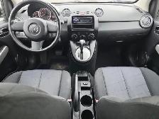 2011 Mazda Mazda2 Automatic Fuel Efficient Car - Photo 13