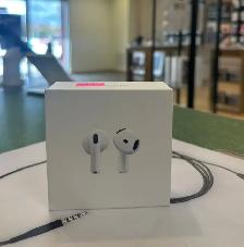 Air Pods  4