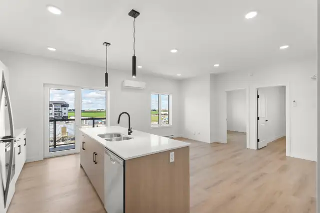 Spacious 2 Bed 2 Bath Apartment to Rent in Steinbach!