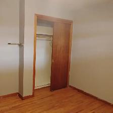 room for rent immediate availability - Photo 3