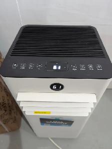 Brand New Portable 10,000BTU Air Conditioner and Heater - Photo 7