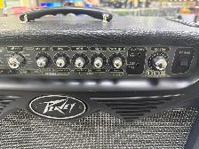 Peavey VYPYR30 30 Watt Amp - Photo 3