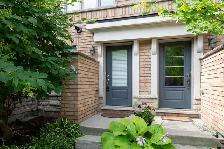 Modern Townhouse Near Woodbine Beach For Rent
