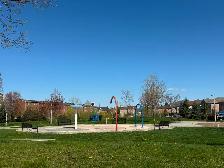 Modern Townhouse Near Woodbine Beach For Rent - Photo 10