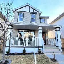 Airdrie 3BR/3.5BA Single House with Finished Basement