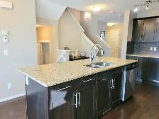 Airdrie 3BR/3.5BA Single House with Finished Basement - Photo 12