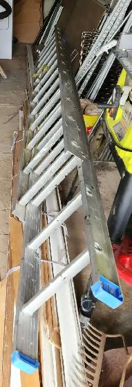 Ladder - Photo 2