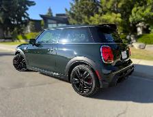 2024 MINI 3 Door John Cooper Works Rare Manual Low Km Certified - Photo 2