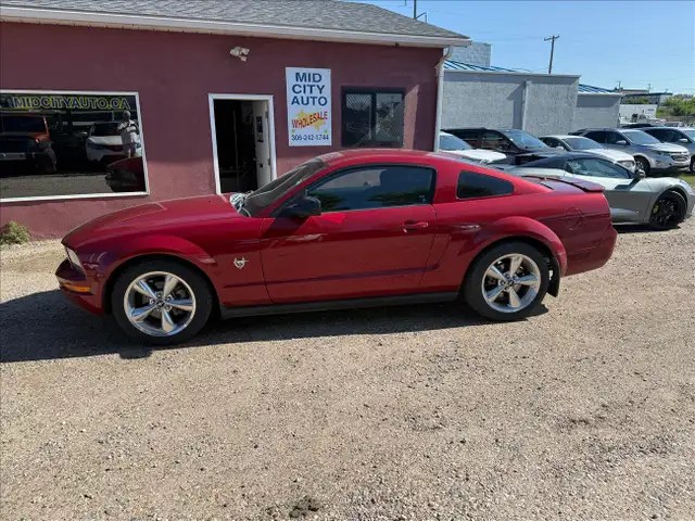 2009 Ford Mustang V6 COUPE MANUAL ONLY 86K