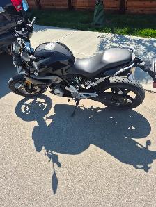 2020 BMW G310R - BLACK – Excellent Condition – Well Maintained - Photo 4