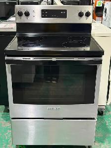 Insignia Glass Top Stove NS-RNE4BMSS9-C (S4294) $388 Only - Photo 2