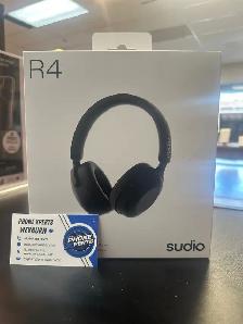 Sudio R4 Headphones
