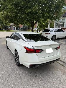 2021 Nissan Altima SR AWD - Excellent Condition - Photo 4