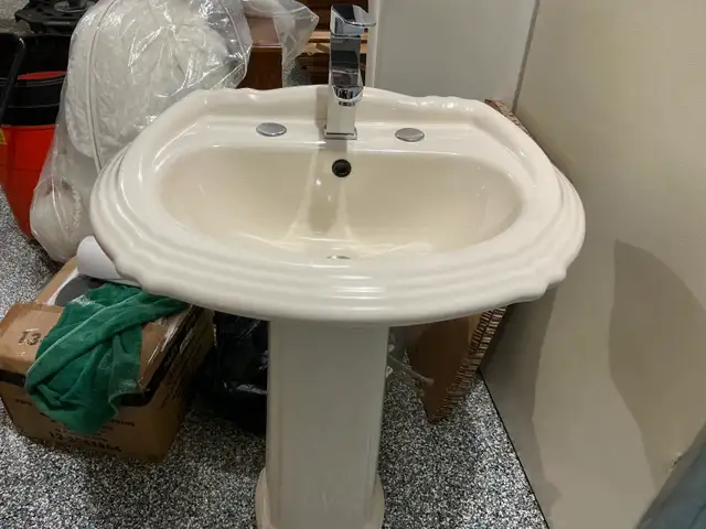 Lavabo sur pied