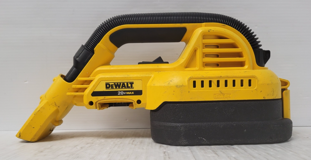 (N94820-1) Dewalt DCV517 Cordless Wet/Dry Shop Vacuum