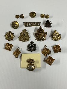 Vintage Canadian military uniform buttons and badges - Photo 5