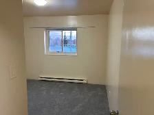 2 Bedroom - EK/Elmwood - 320 Poplar Ave - Photo 8