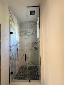 Shower Doors - Photo 2