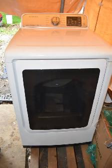 Brand New Samsung MultiSteam Dryer. Moisture Sensor Smart Care