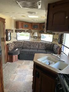 Rockwood Windjammer 30’ camper trailer - Photo 7