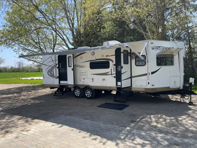 Rockwood Windjammer 30 ft
