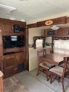 Rockwood Windjammer 30 ft - Photo 8