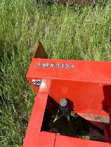 Tractor and Loader - Photo 9